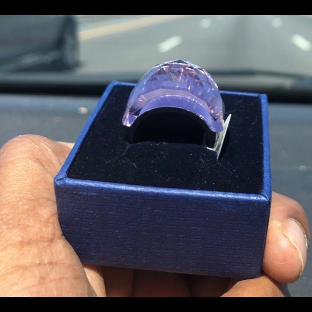 Gorgeous pink purple shade Swarovski elements size 7 nirvana ring SSPS7